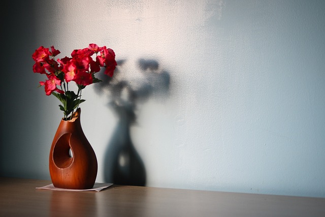 Misez sur le vase en bois pour une ambiance unique